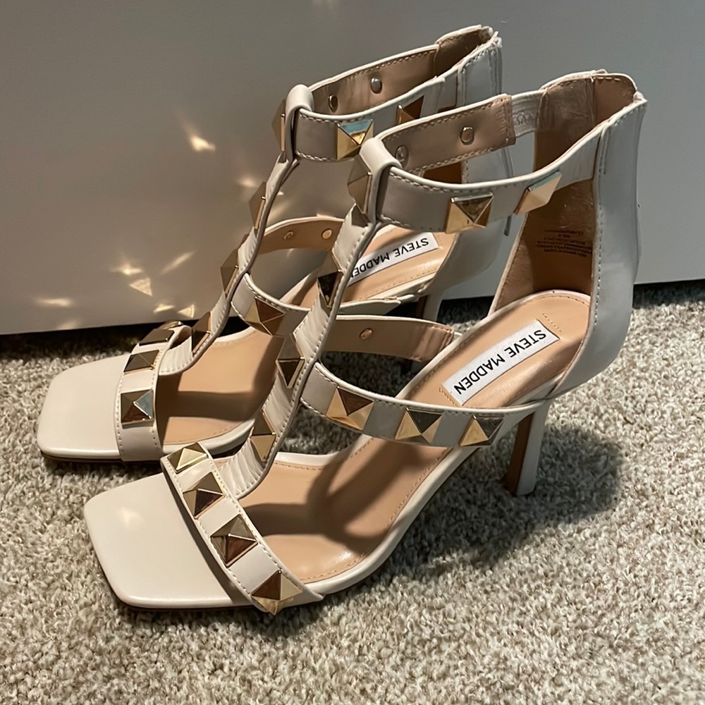 Steve Madden studded tan heals with gold studs and square toe